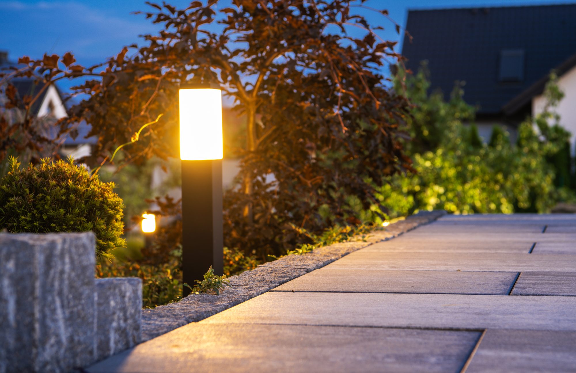 What Are the Advantages of Installing Outdoor Lighting in Fall?